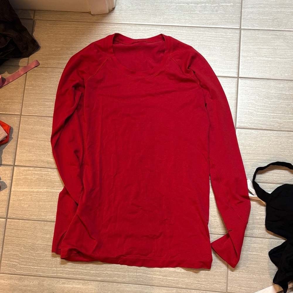 Lululemon red long sleeve